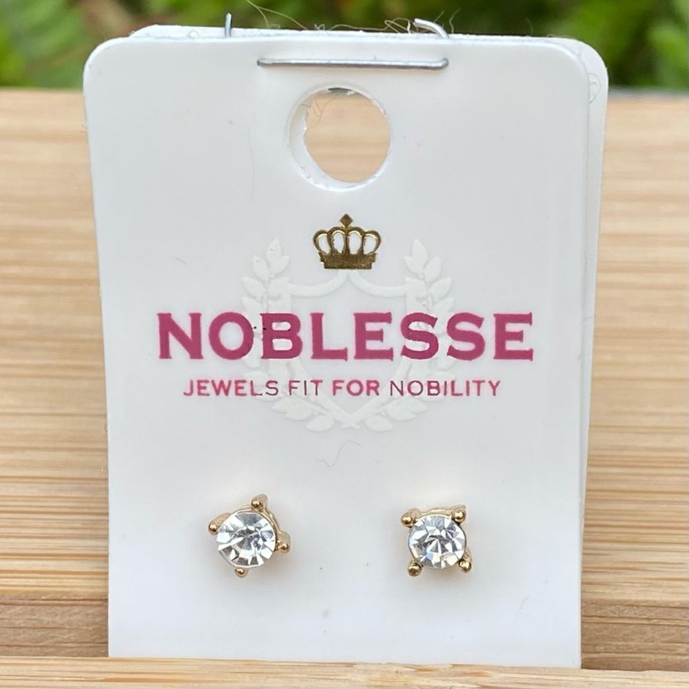 NWT New Noblesse Gold Tone Crystal Stud Post Earrings Jewels Fit for Nobility